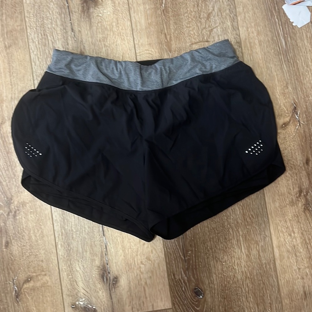 Hugh waisted running shorts